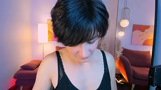 Snapshot of LorenDaze chatting on 10.15.25 LorenDaze online show from 10.15.25