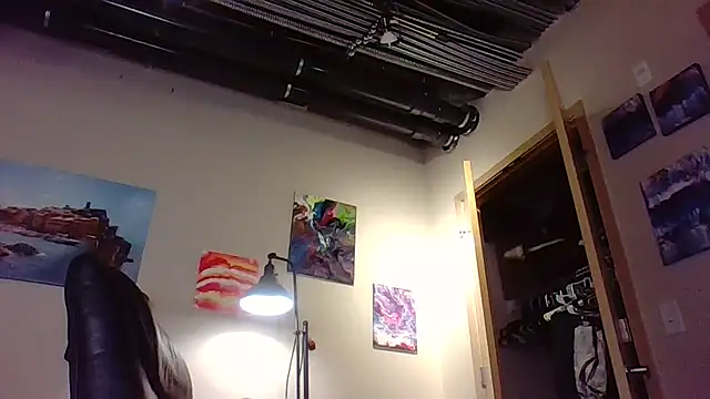 eatmeplease44 online show from 04.21.26