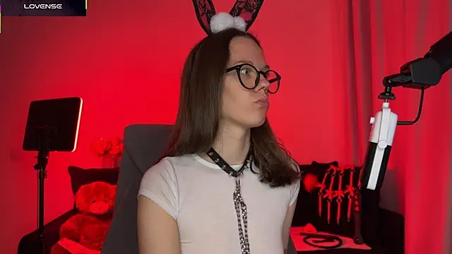 DivineBite online show from 10.17.25