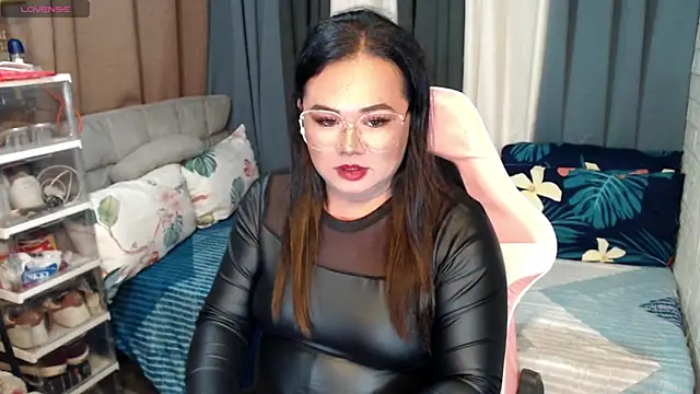 Snapshot of MagnificatMistress chatting on 01.20.25 MagnificatMistress online show from 01.20.25