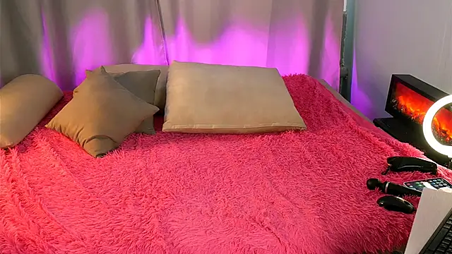 Snapshot of brrritney chatting on 11.23.25 brrritney online show from 11.23.25