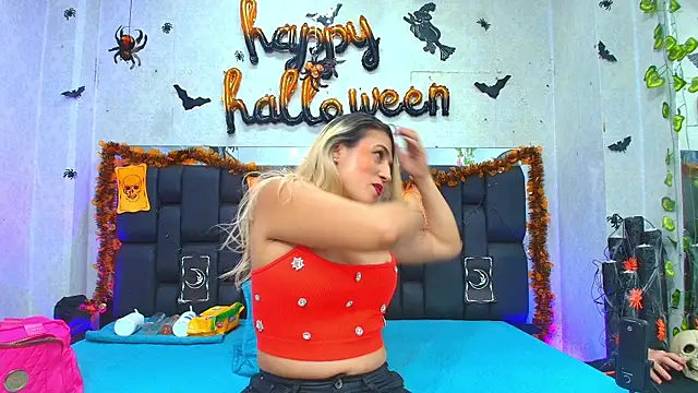  carolina fox online show from 10.16.25