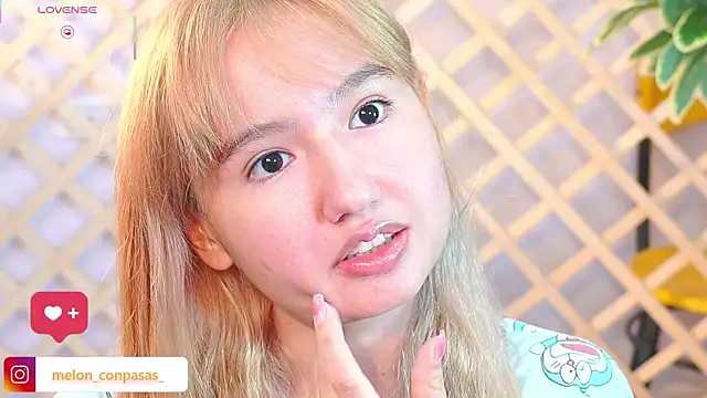 Snapshot of Pinkie_Princes chatting on 10.27.25 Pinkie Princes online show from 10.27.25