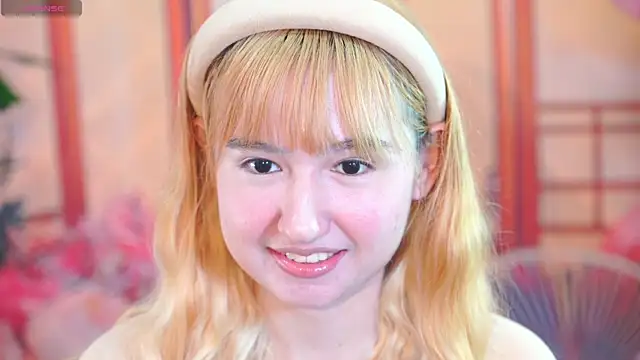 Snapshot of Pinkie_Princes chatting on 11.20.25 Pinkie Princes online show from 11.20.25