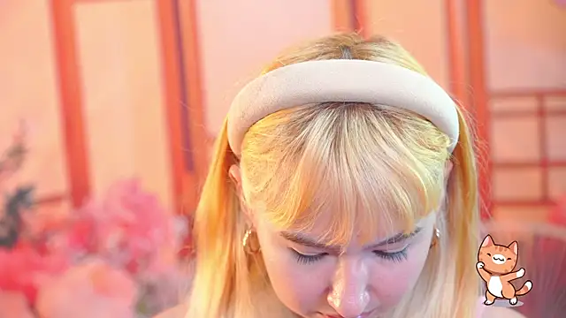 Snapshot of Pinkie_Princes chatting on 11.29.25 Pinkie Princes online show from 11.29.25