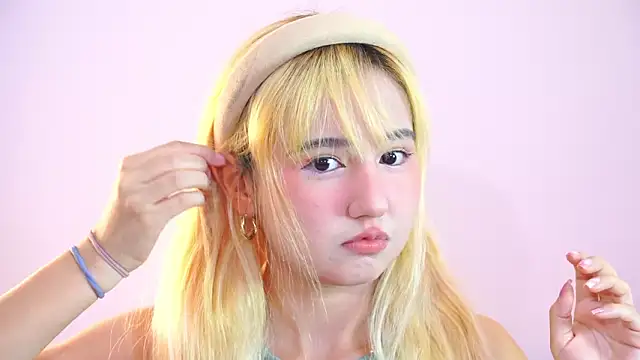 Snapshot of Pinkie_Princes chatting on 01.16.26 Pinkie Princes online show from 01.16.26