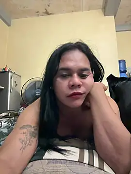 Snapshot of sweetyula chatting on 06.24.26 sweetyula online show from 06.24.26
