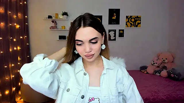 Snapshot of aPieceOfJoy chatting on 12.15.24 aPieceOfJoy online show from 12.15.24