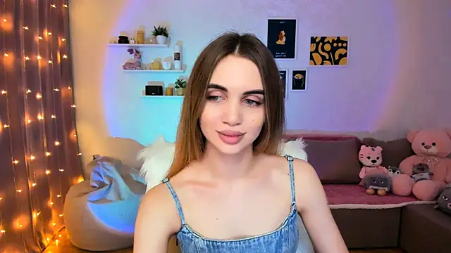 Snapshot of aPieceOfJoy chatting on 12.22.24 aPieceOfJoy online show from 12.22.24