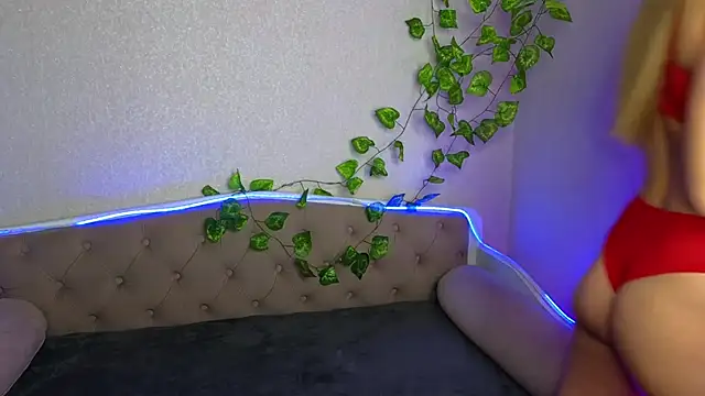 ParadisePleasure  online show from 12.20.24