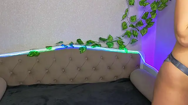 ParadisePleasure  online show from 01.28.25