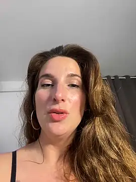 Snapshot of Thescorpionfr chatting on 01.15.25 Thescorpionfr online show from 01.15.25