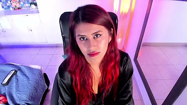 Snapshot of Karlagonzales_ chatting on 02.07.25 Karlagonzales online show from 02.07.25