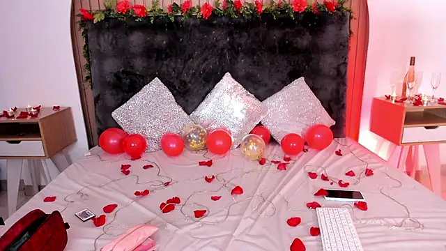 Snapshot of Karlagonzales_ chatting on 02.14.25 Karlagonzales online show from 02.14.25