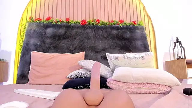 Snapshot of Karlagonzales_ chatting on 02.23.25 Karlagonzales online show from 02.23.25