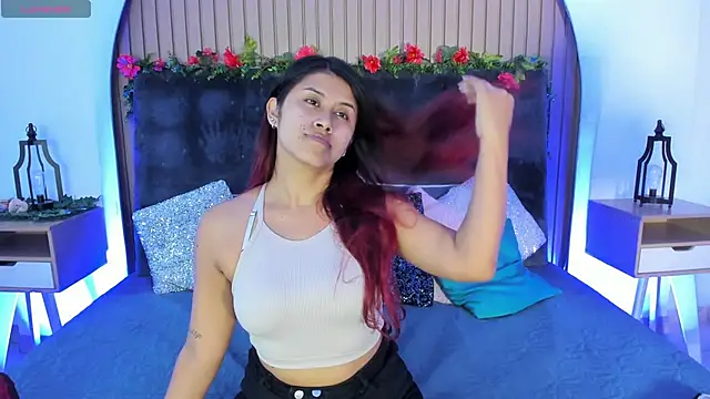 Snapshot of Karlagonzales_ chatting on 09.18.25 Karlagonzales online show from 09.18.25