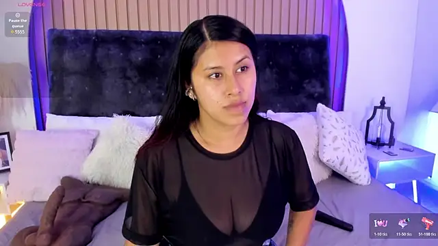 Karlagonzales  online show from 07.29.26