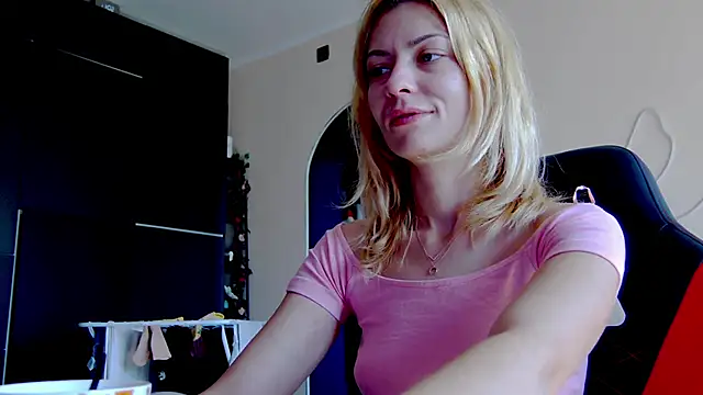 karo123421 online show from 10.05.25