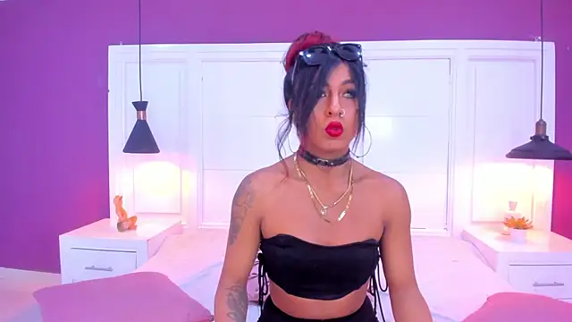 SilvanaCapelli online show from 02.15.25