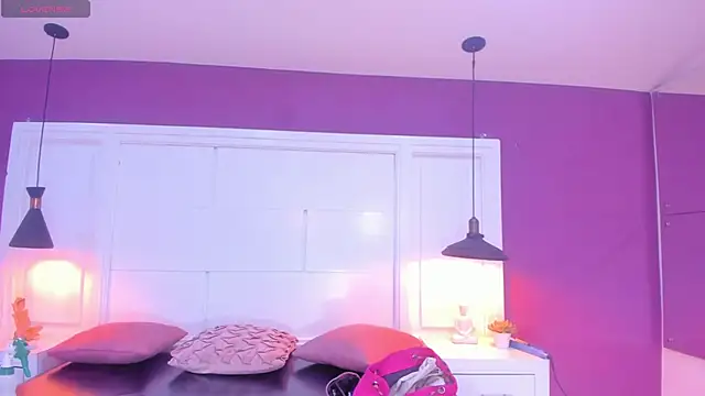 SilvanaCapelli online show from 03.16.25