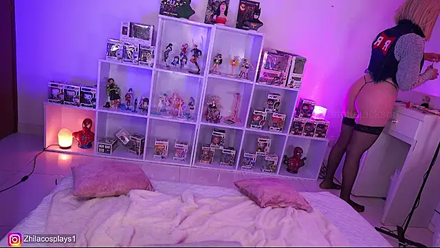 Snapshot of charlottejacks chatting on 11.10.25 charlottejacks online show from 11.10.25