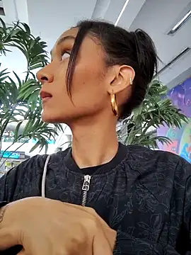 Leaberry online show from 11.18.25