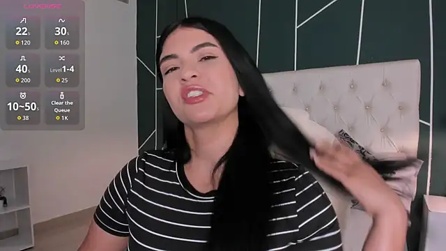 Veronicalanx1 online show from 11.28.25