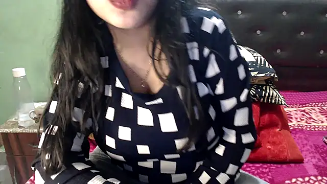 Snapshot of HOT_CHILLY chatting on 01.23.25 HOT CHILLY online show from 01.23.25