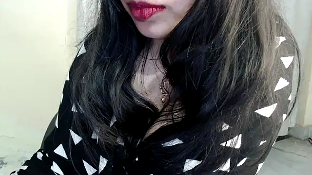 Snapshot of HOT_CHILLY chatting on 02.06.25 HOT CHILLY online show from 02.06.25