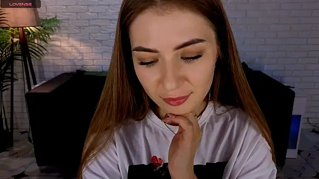 Adelyna Bird online show from 03.16.25