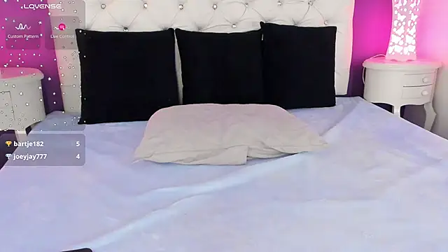 Snapshot of KendalEvanz chatting on 03.07.25 KendalEvanz online show from 03.07.25