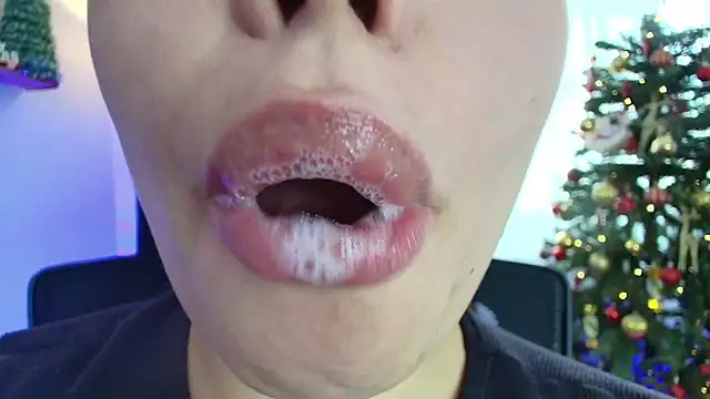 lisbet21x online show from 12.19.24