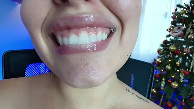 lisbet21x online show from 12.20.24