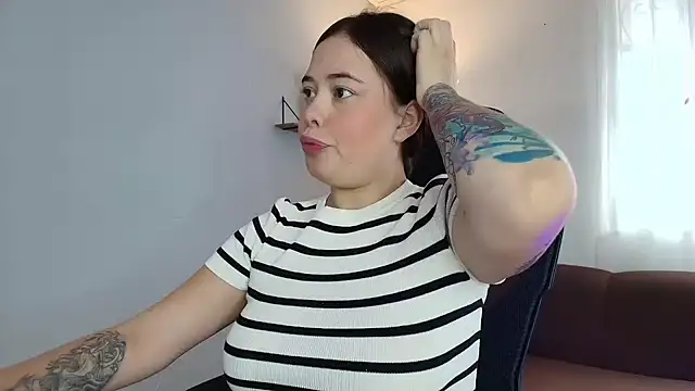 lisbet21x online show from 02.15.25