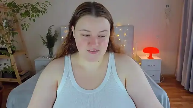 Snapshot of PolinaSalvatore chatting on 10.28.25 PolinaSalvatore online show from 10.28.25