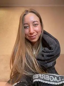 EvaCatt online show from 12.31.24