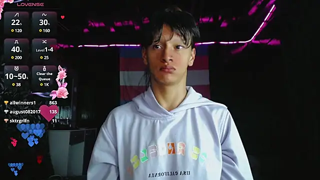 Snapshot of Summer_XO chatting on 03.17.25 Summer XO online show from 03.17.25