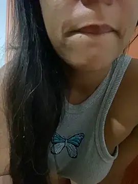 Snapshot of bea3liz chatting on 03.18.26 bea3liz online show from 03.18.26