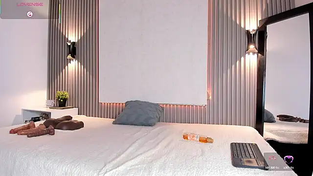 Zafiiraa online show from 09.20.25