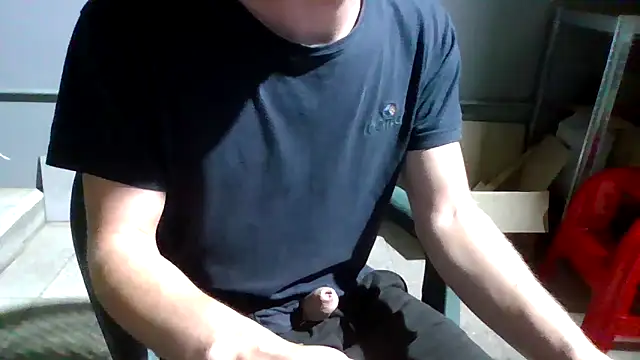 Snapshot of simoninside25 chatting on 09.14.25 simoninside25 online show from 09.14.25