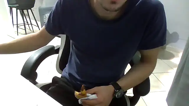 Snapshot of simoninside25 chatting on 09.27.25 simoninside25 online show from 09.27.25