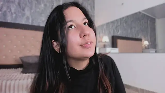 Lia sarahi online show from 11.13.25