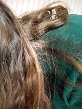 Snapshot of DienkaGreen chatting on 03.01.25 DienkaGreen online show from 03.01.25