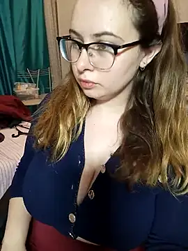 Snapshot of DienkaGreen chatting on 11.09.25 DienkaGreen online show from 11.09.25