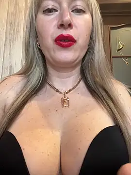 Kittenforyou online show from 02.12.25