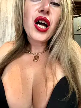 Kittenforyou online show from 10.17.25