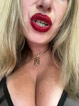 Kittenforyou online show from 08.05.26