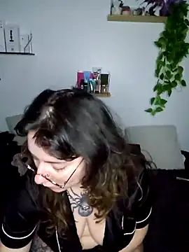 Moxxxie online show from 10.21.25