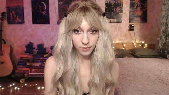 Friendly Ellie online show from 01.15.25