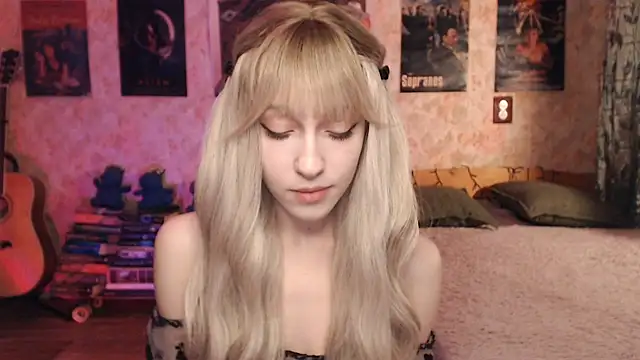 Friendly Ellie online show from 02.03.25